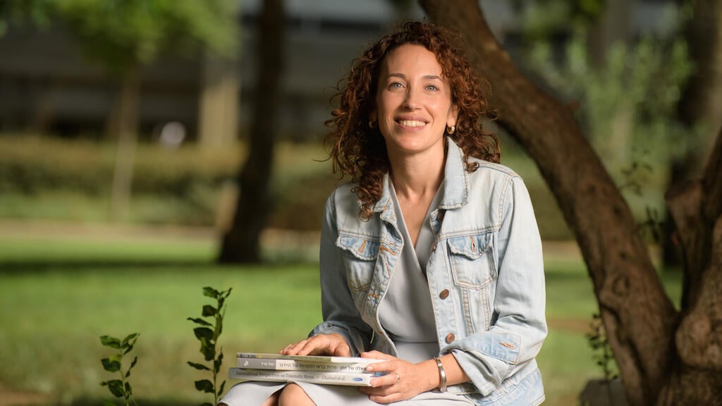אשמה גורמת לנו לקחת אחריות, אבל היא גם מכאיבה. ד''ר אורטל סלובודין (צילום: דני מכליס, אוניברסיטת בן-גוריון) ד"ר אורטל סלובודין