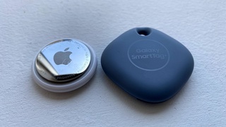 AirTag ו-SmartTag Plus סמסונג
