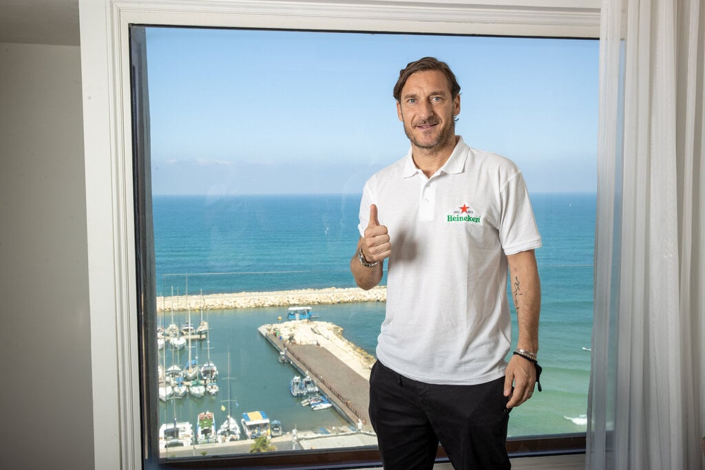 "חשוב שאנשים מזהים אותי מעבר לכדורגלן כבחור פשוט, צנוע וזמין". טוטי (צילום: עוז מועלם) פרנצ'סקו טוטי