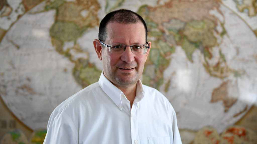 "הבטחנו את שימור ושדרוג הטנקים והנגמ"שים הקיימים בצה"ל". קולס (צילום: אריאל חרמוני, משרד הביטחון) יאיר קולס ראש סיבט