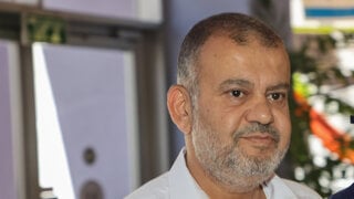 וואליד טאהא מרע"מ מגיע לפגישה בכפר המכבייה