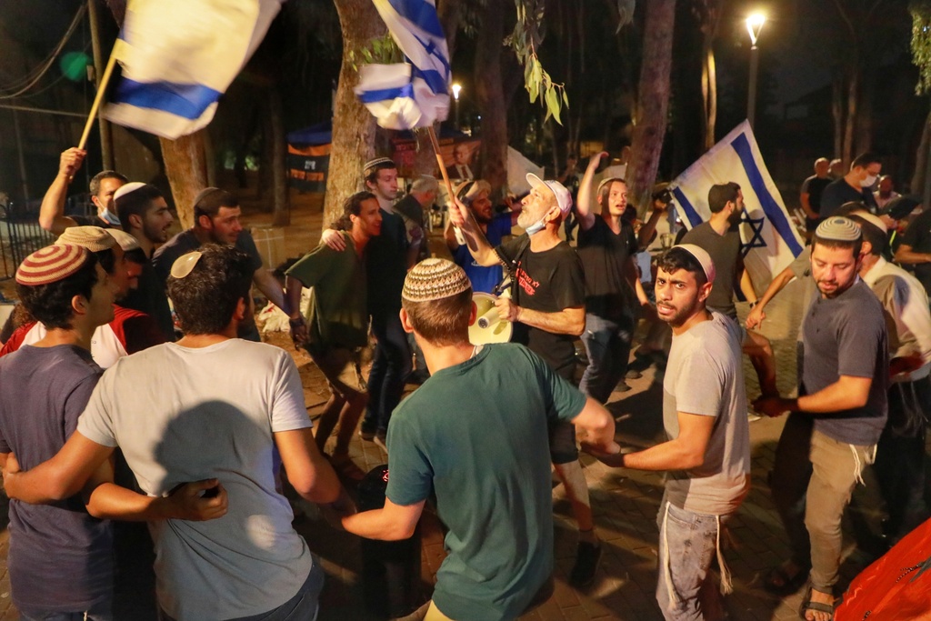ההפגנה מול ביתה של שקד