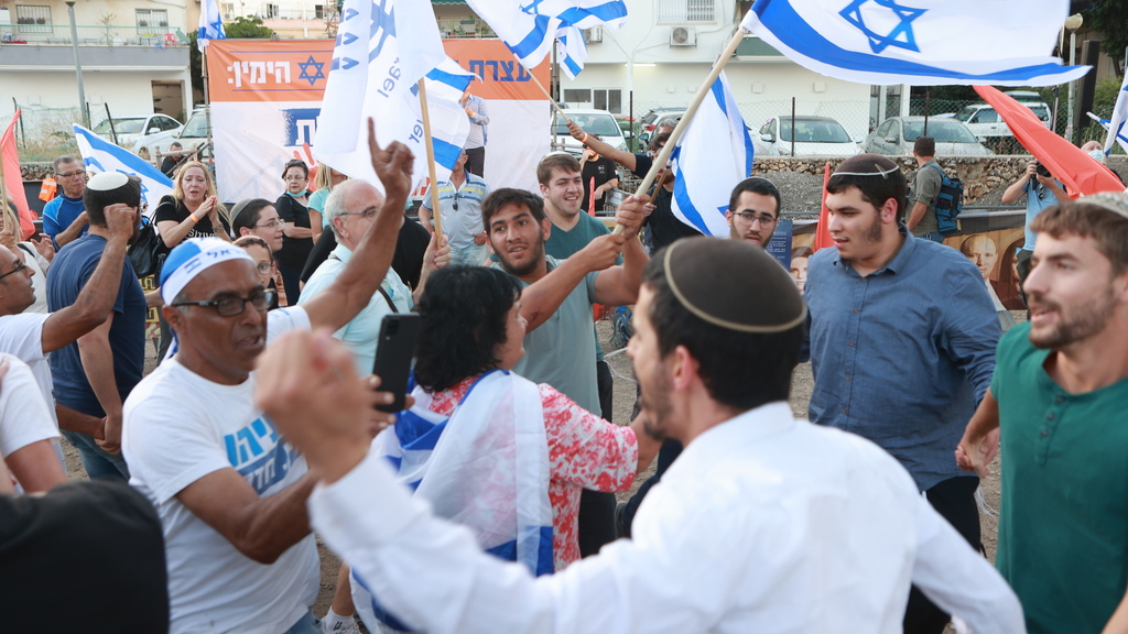 צילום: עמית שעל ההפגנה מול ביתו של אורבך