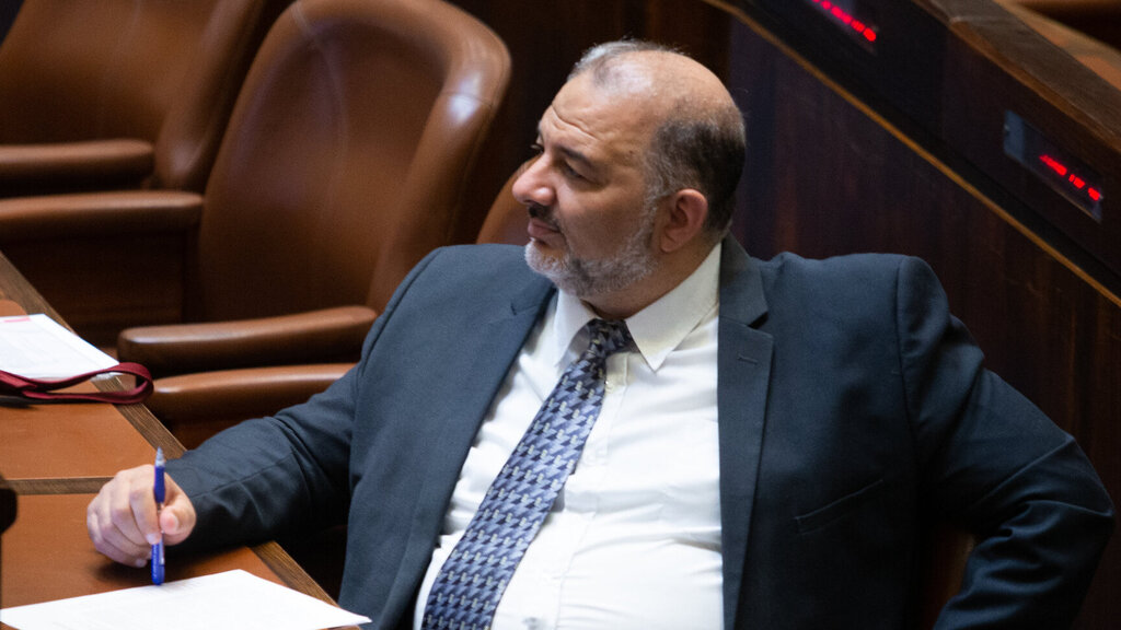 Ra'am leader Mansour Abbas in Knesset (Photo: Alex Kolomoisky) מנסור עבאס