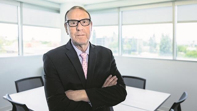 ד"ר מייקל גוטליב. ''היה מאוד מתסכל לדעת שאין לך מה להציע לחולה כדי להקל על הסבל שלו'' (צילום: Josua Sudock) ד"ר מייקל גוטליב. ''היה מאוד מתסכל לדעת שאין לך מה להציע לחולה כדי להקל על הסבל שלו''