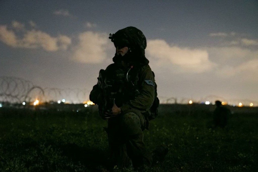 צילום: דובר צה"ל בשטח עזה, עם כוח גולני: "פעילי חמאס זיהו אתכם ומציבים מולכם צלפים" – תיעוד מיוחד