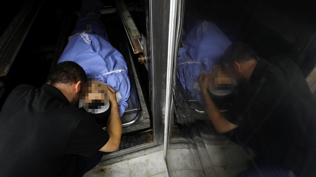 The bodies of two Palestinian Military Intelligence officers killed in a clash with Israeli forces in the West Bank city of Jenin תקרית חריגה בג'נין: 3 פלסטינים, בהם מחבל נהרגו בחילופי אש עם מסתערבים