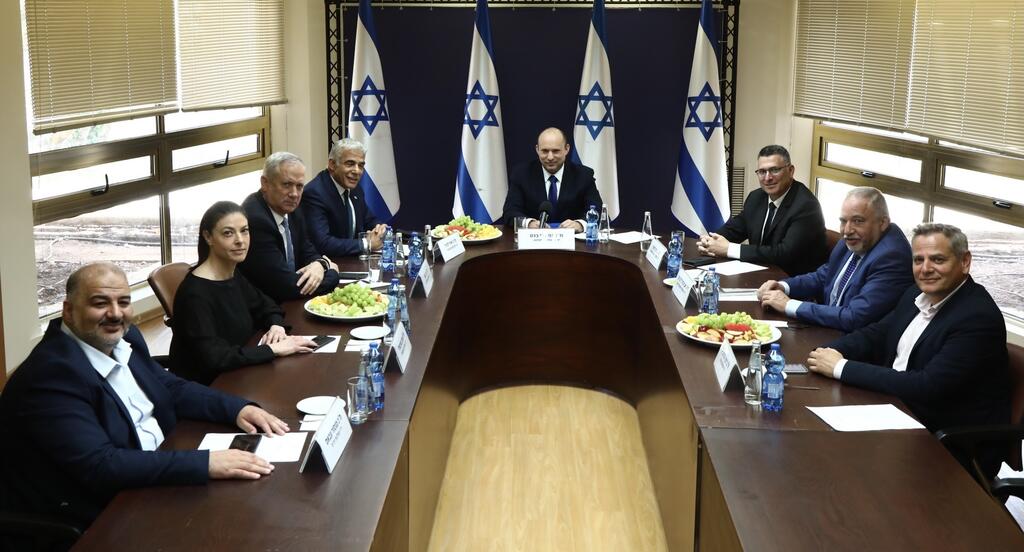 The heads of the parties in the new coalition meet at the Knesset before the government was set to be sworn in on Sunday (Photo: Ariel Zandberg) נפתלי בנט מרב מיכאלי מנסור עבאס יאיר לפיד אביגדור ליברמן בני גנץ ניצן הורביץ גדעון סע