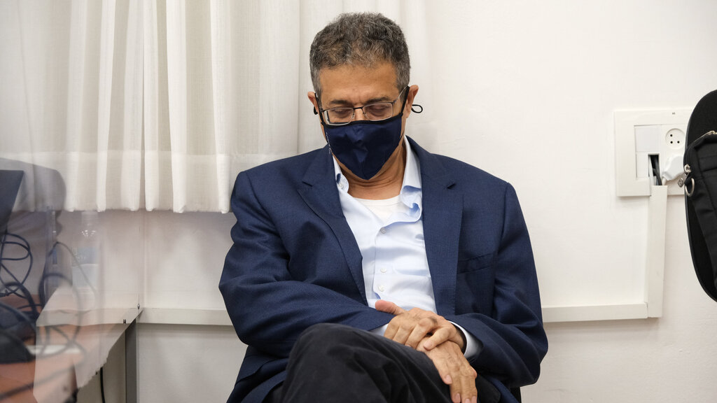 ישועה בבית המשפט, הבוקר (צילום: יואב דודקביץ) אילן ישועה
