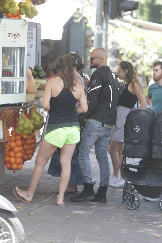 אפשר מיץ? אברהם טל (צילום: מוטי לבטון) אפשר מיץ? אברהם טל