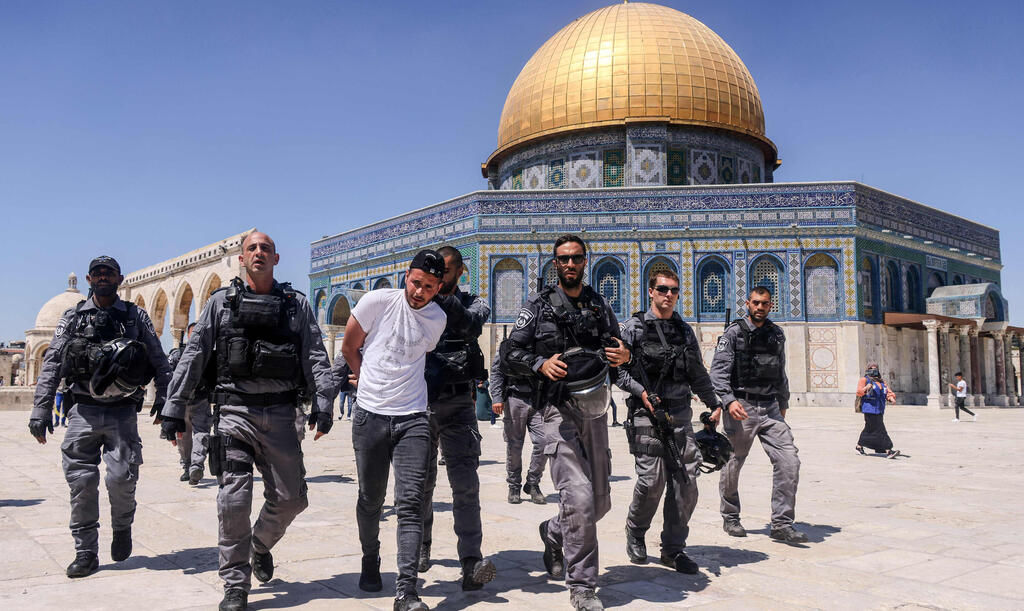 מהומות והתפרעויות בהר הבית בירושלים