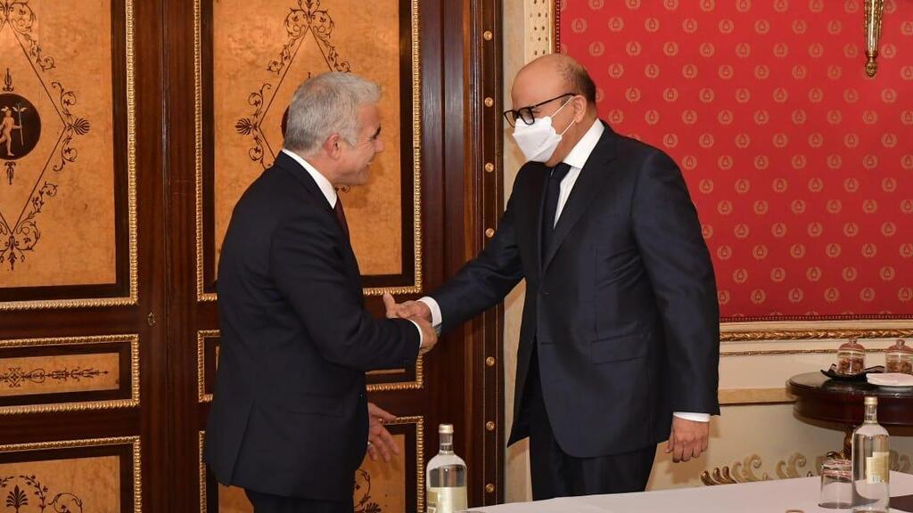 Foreign Minister Yair Lapid (left) and Bahraini Foreign Minister Abdullatif Al-Zayani in Rome on Sunday (Photo: Israel Embassy in Rome) יאיר לפיד ועבד אל-לטיף אל-זיאני