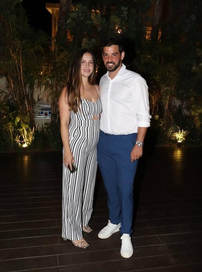 שמרו על קשר. האח של הארוס לשעבר, רועי בר נתן ואלינור קופלר (צילום: אור גפן) שמרו על קשר. האח של הארוס לשעבר, רועי בר נתן ואלינור קופלר