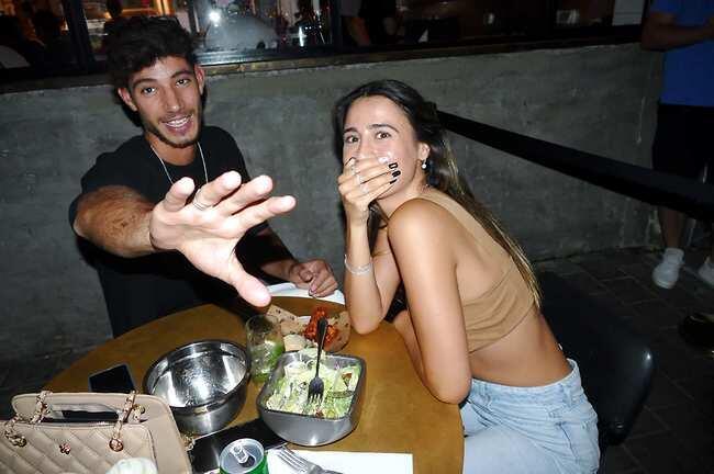 "אני בהלם, מה אתם עושים פה?" (צילום: אמיר מאירי) "אני בהלם, מה אתם עושים פה?"