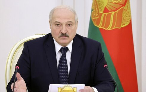 Lukashenko: 'Whole world bows to Jews due to Holocaust'