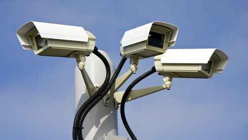 Такси жүргізушісі ресейлік әйел клиенттерінің ішіне кірді.