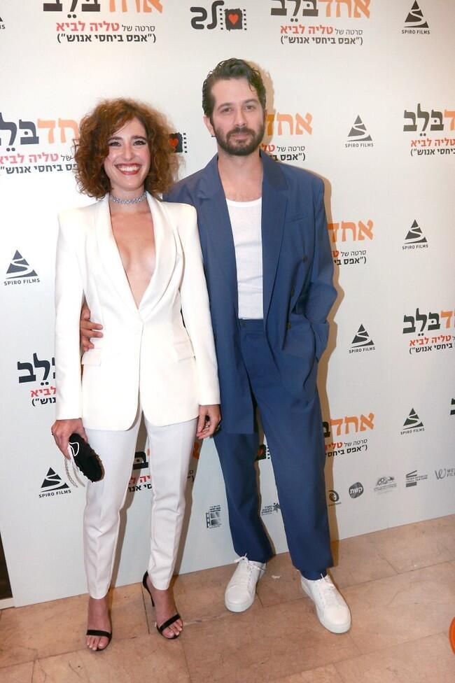 כוכבי הסרט רן דנקר ואביגיל הררי