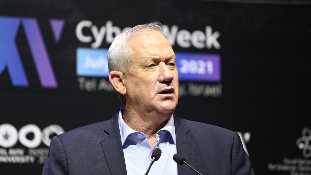 שר הביטחון גנץ. "המדינות שקונות את המערכות חייבות לעמוד בדרישות" (צילום: יאיר שגיא) בני גנץ