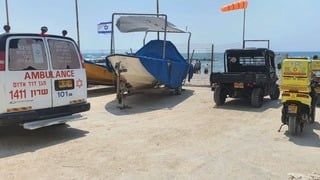 פעולות החייאה בילד בן שנתיים אשר טבע בחוף הדייגים בחדרה