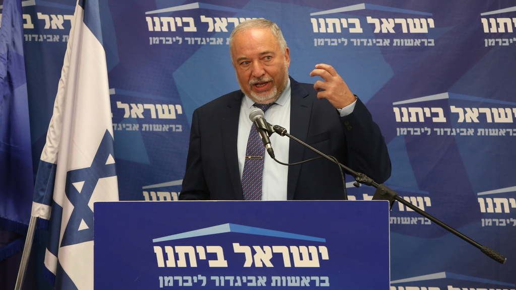 ליברמן. "הרפורמה מביאה הטבות לחקלאים" (צילום: עמית שאבי) אביגדור ליברמן בפתח ישיבות הסיעה
