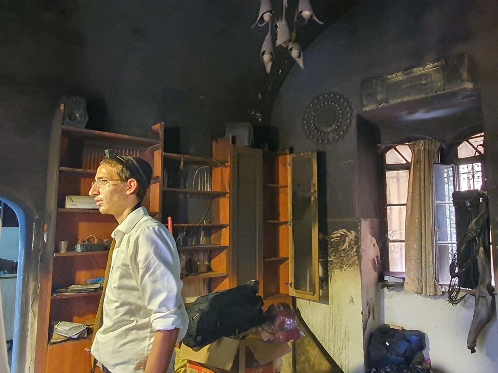 Видео: в Иерусалиме 12-летняя Яфи спасла из огня маленьких братьев