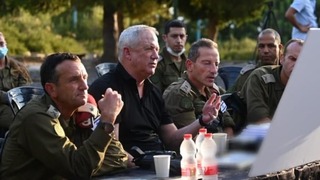 גנץ בסיור בפיקוד הצפון