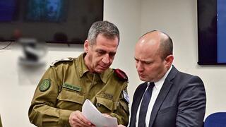 נפתלי בנט והרמטכ"ל אביב כוכבי