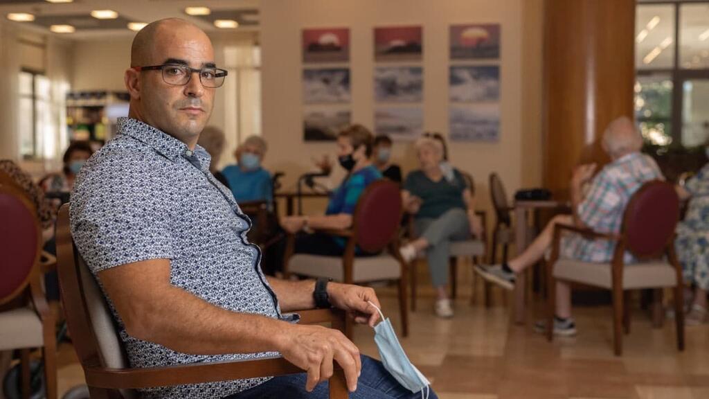 "חושש שנמצא את עצמנו בעלייה בתחלואה מהר מאוד". פרויקטור איגוד בתי האבות יוסי קפלן (צילום: טל שחר) יוסי קפלן