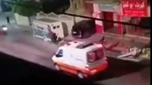 Palestinian medical services arrive at the scene of the clashes חילופי איש בין כוות הביטחון לפלסטינים בג'נין