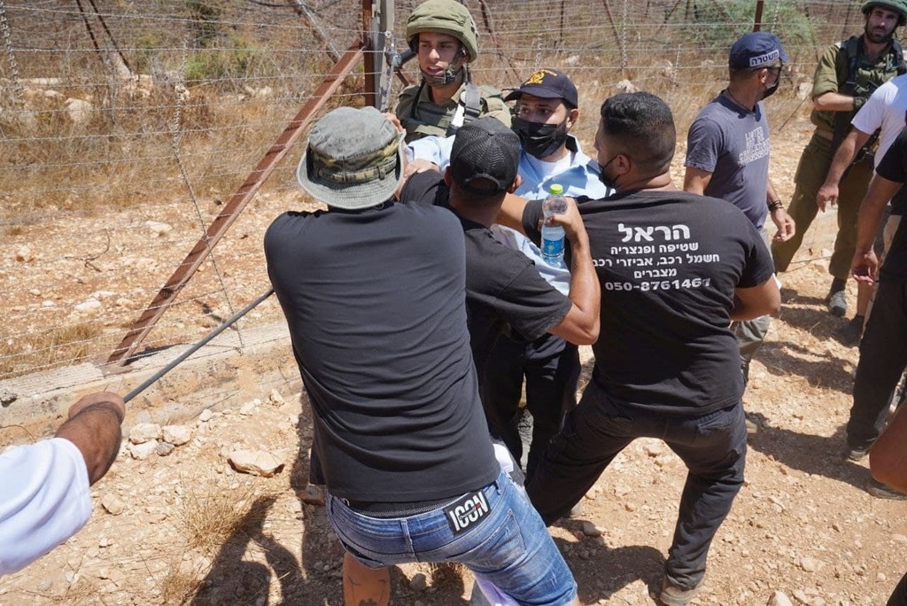 עימותים עם השוטרים (צילום: אפי שריר) התפרעויות בגבול