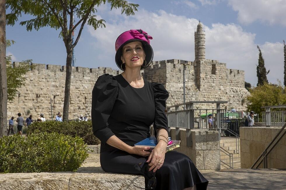 ''אני לא סבתא של ארוחות ומקלחות''. הרבנית ימימה מזרחי (צילום: עמית שאבי) ''אני לא סבתא של ארוחות ומקלחות''. הרבנית ימימה מזרחי