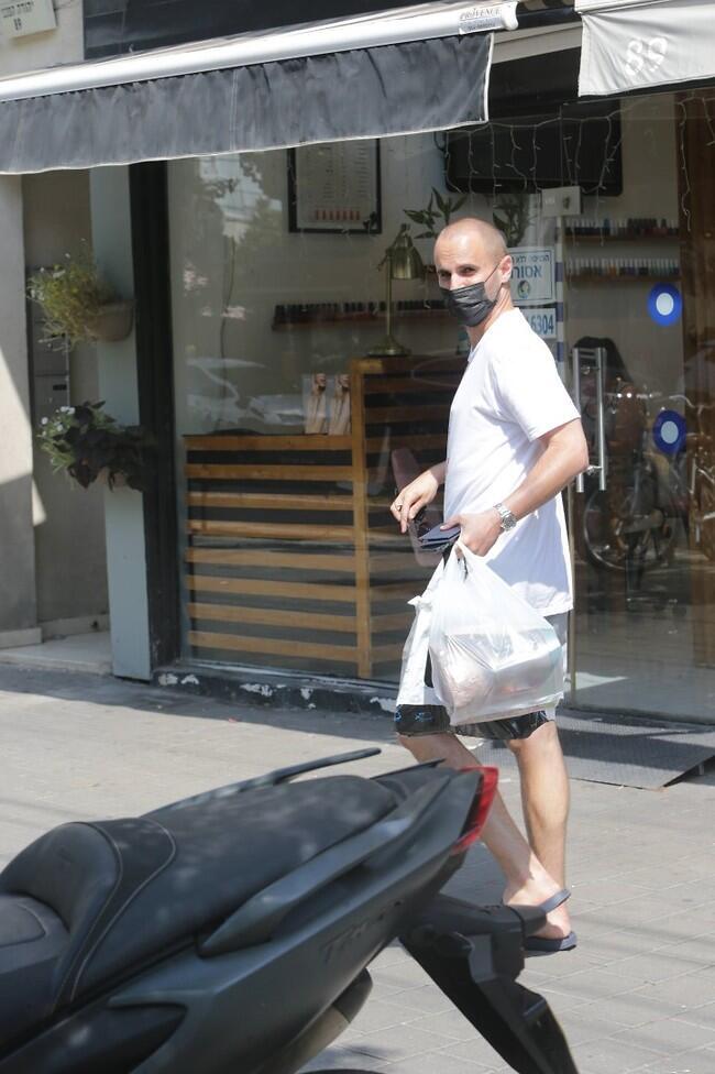 מה אתה מבשל לצהריים? (צילום: מוטי לבטון) מה אתה מבשל לצהריים?