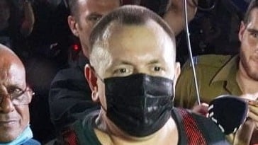 רומן זדורוב יוצא מכלא שאטה למעצר הבית בקצרין