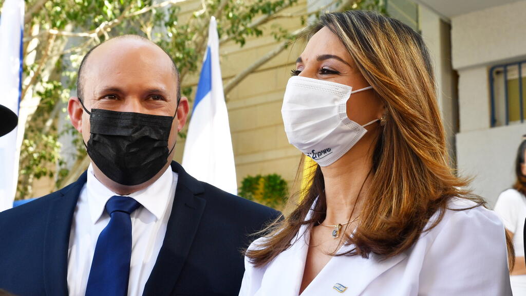 נפתלי בנט יפעת שאשא ביטון בביקור בבית הספר המאוחד ירוחם