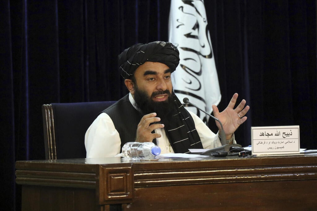 Afghan Taliban chief spokesperson Zabihullah Mujahid (Photo: AP) זביהוללה מוג'היד דובר טליבאן הטליבאן מכריז על ממשלה חדשה ב אפגניסטן