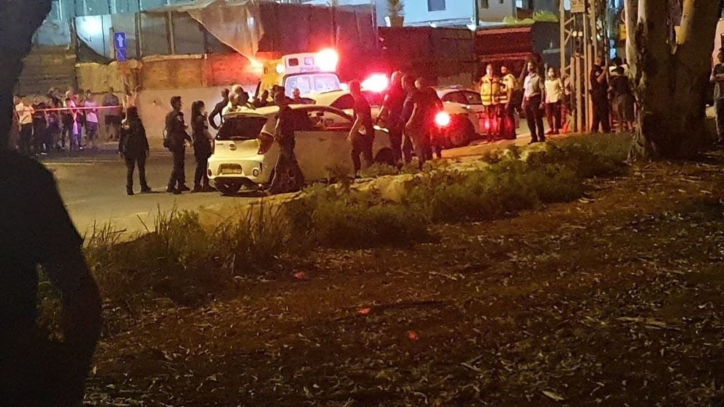 זירת הדקירה בנתניה (צילום: רענן בן צור) זירת אירוע הדקירה בנתניה