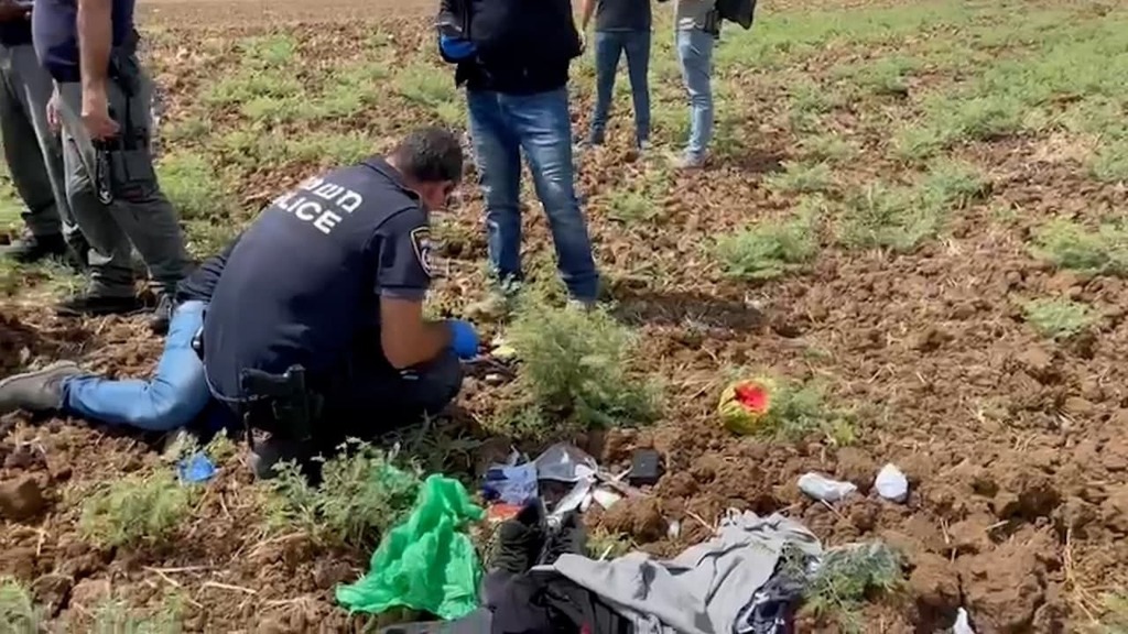 חפציהם של האסירים איהם קממג'י מונאדל אינפיעאת