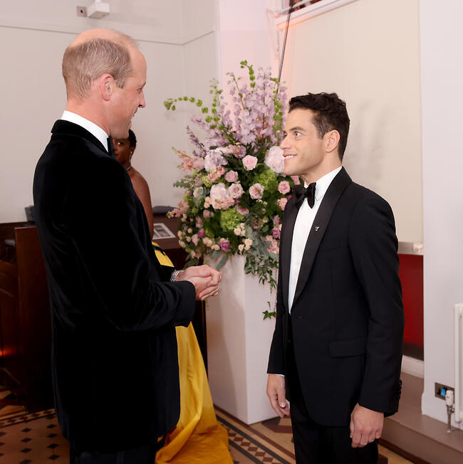 שיחת חולין. רמי מאלק והנסיך וויליאם (צילום: Gettyimage) שיחת חולין. רמי מאלק והנסיך וויליאם