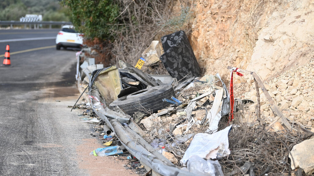 צילום: יאיר שגיא כביש 89 יום לאחר התאונה הקשה