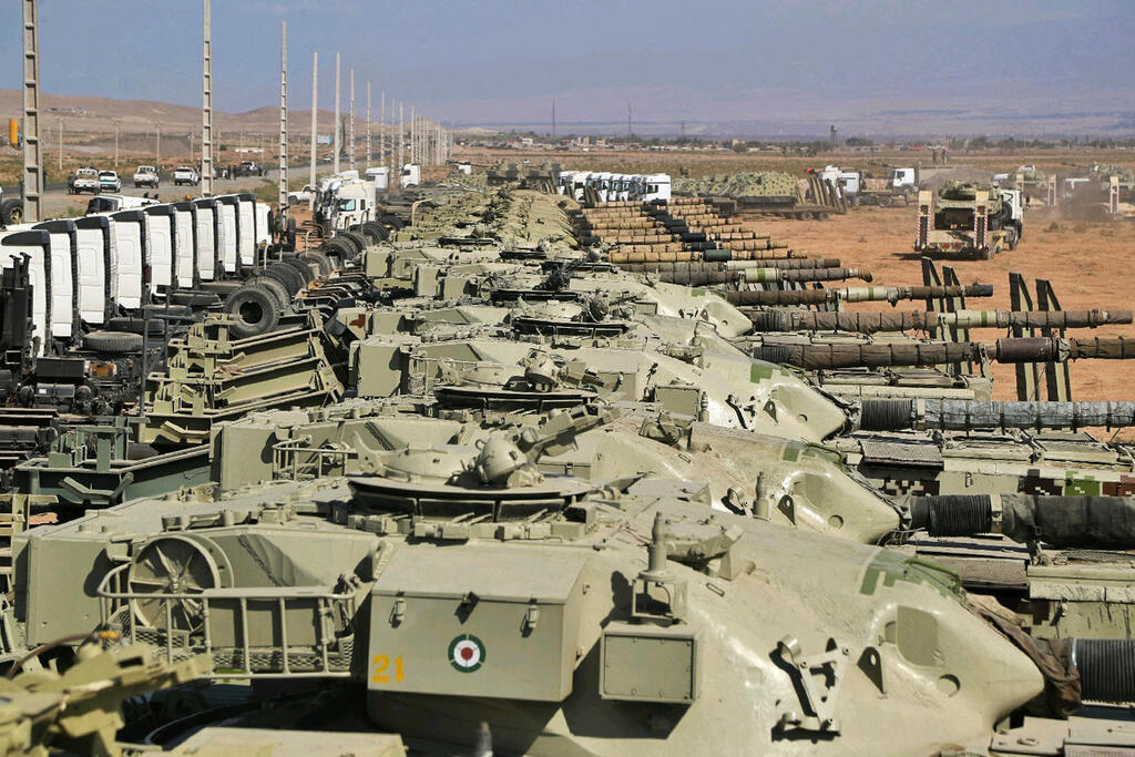 כוחות איראן סמוך לגבול האזרי (צילום: AFP) איראן תרגיל צבאי גבול אזרבייג'ן אימונים