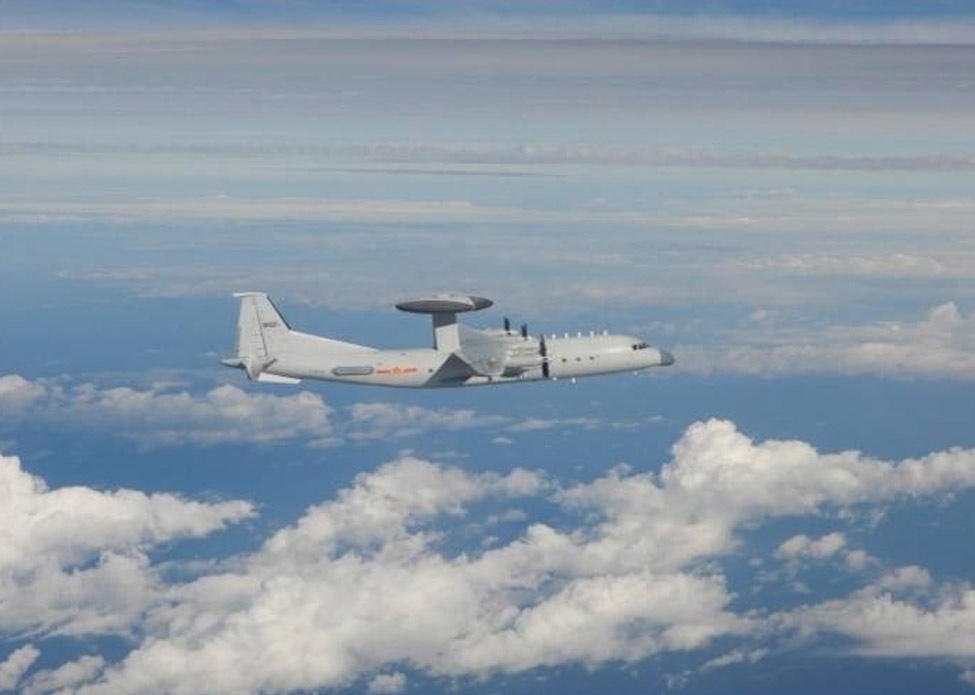 מטוס פיקוד ושליטה סיני של סין מסוג KJ-500 בתמונה שפרסם משרד ההגנה של טייוואן בעקבות גיחה אווירית בסמוך לאי 