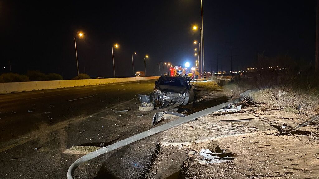 זירת התאונה בכביש 4 (צילום: תיעוד מבצעי מד"א) זירת התאונה בכביש 4