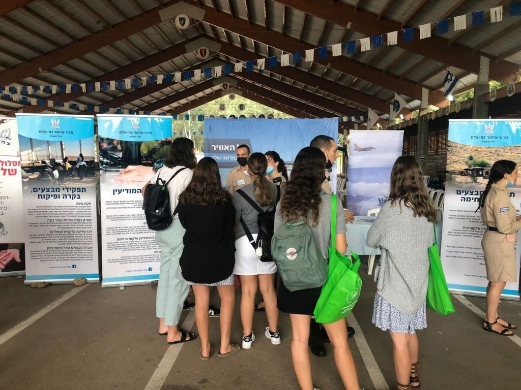 כ-1,300 נערות הגיעו לכנס (באדיבות אלומה) הכנס השנתי של עמותת אלומה בבקו"ם