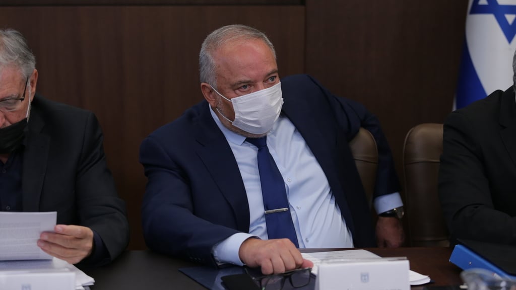 Finance Minister Avigdor Liberman (Photo: Alex Kolomoisky) ישיבת ממשלה