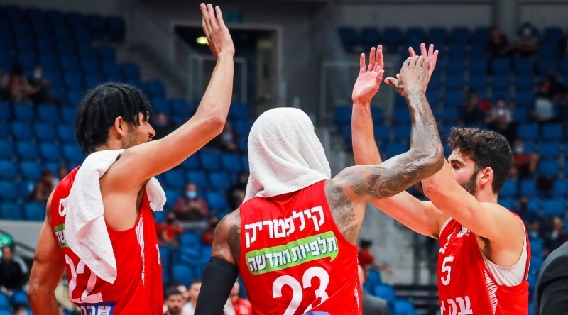 שון קילפטריק ועמית גרשון חוגגים (אורן בן חקון) שון קילפטריק ועמית גרשון חוגגים