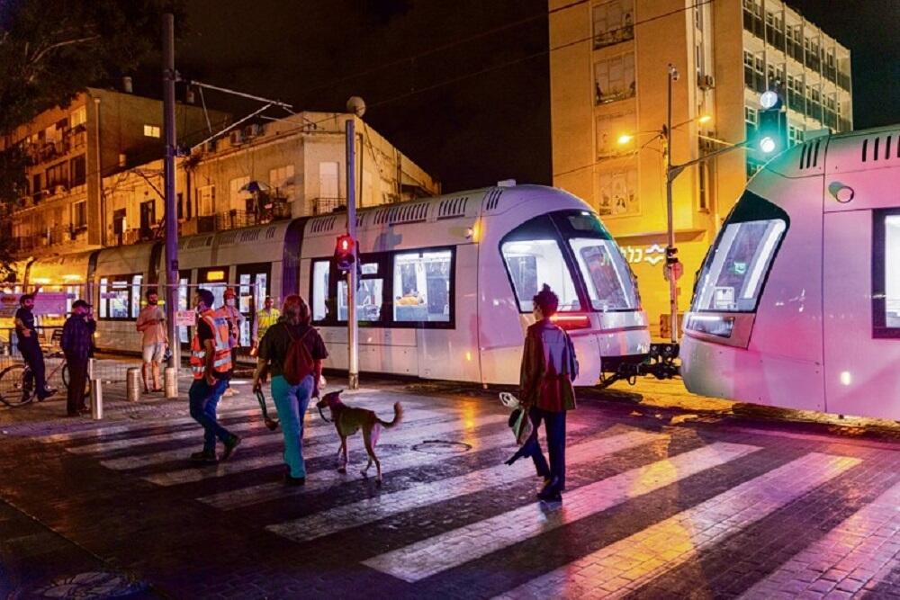 צילום: טל שחר נסיעת ניסוי ברכבת הקלה
