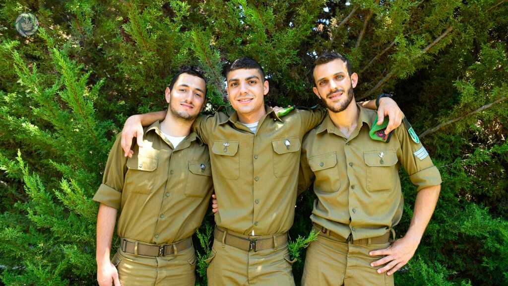 חיילים ויזמים, קינן, שקרוקה ויעקובי (צילום: דובר צה"ל) קורס קוונטום בצה"ל