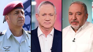 אביגדור ליברמן, בני גנץ ואביב כוכבי