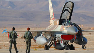 מטוסי מטוס קרב F-16 F16 של חיל האוויר הישראלי ב תרגיל הבינלאומי בלו פלאג Blue Flag ב בסיס עובדה