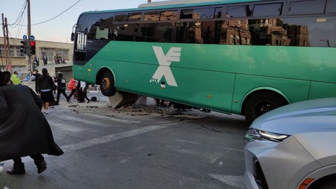 Порно в автобусах, порно в транспорте онлайн, популярное за всё время